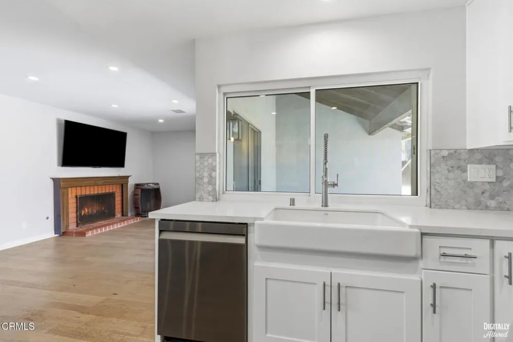 1715 Dewayne Avenue Camarillo, CA 93010