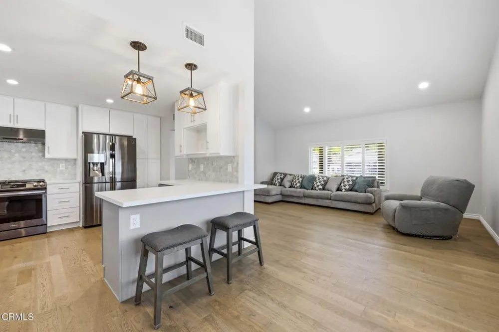 1715 Dewayne Avenue Camarillo, CA 93010