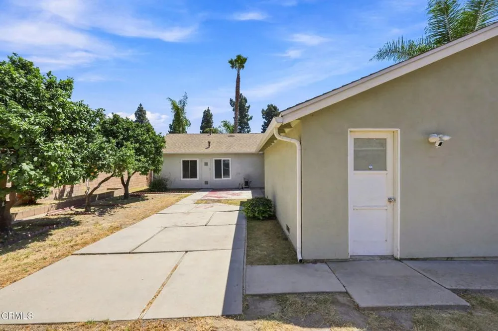 1715 Dewayne Avenue Camarillo, CA 93010