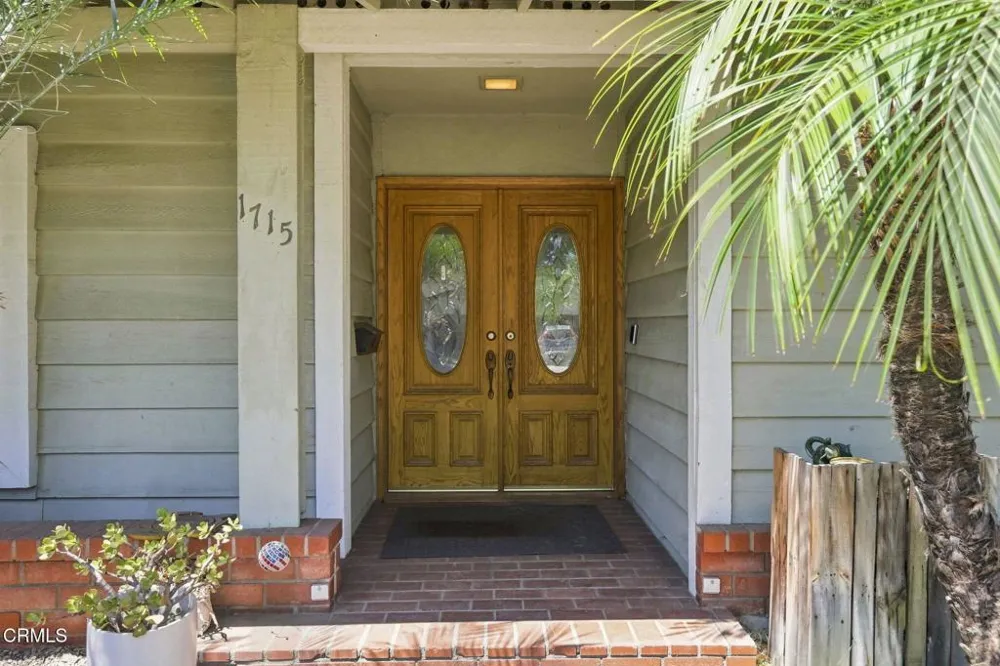 1715 Dewayne Avenue Camarillo, CA 93010