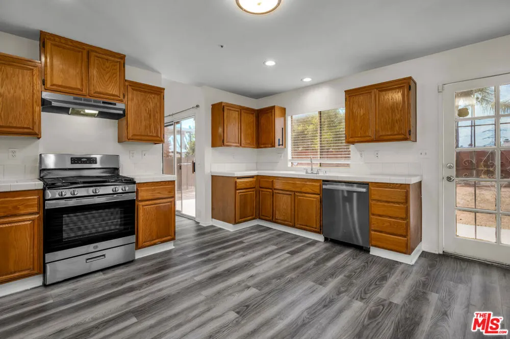 13505 Sutter Court Fontana, CA 92336