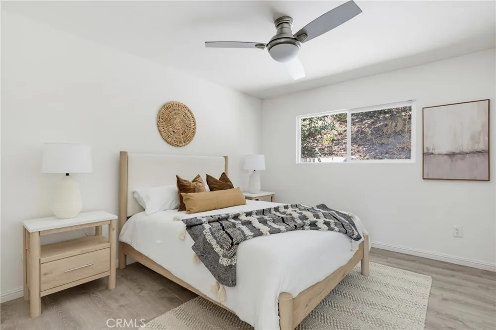 4715 Burgundy Road Woodland Hills, CA 91364
