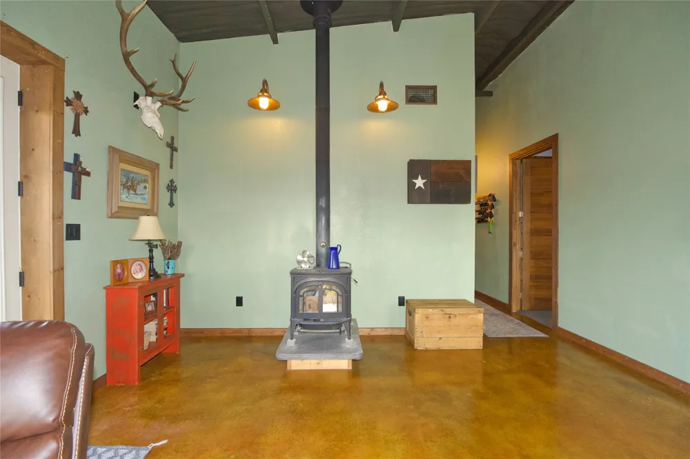 473 May Road Nocona, TX 76255