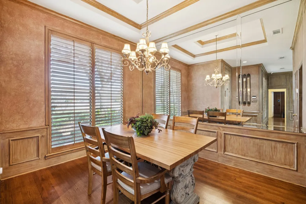 201 Oakwood Drive Lancaster, TX 75146