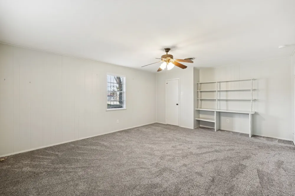 137 Southwood Drive Lancaster, TX 75146