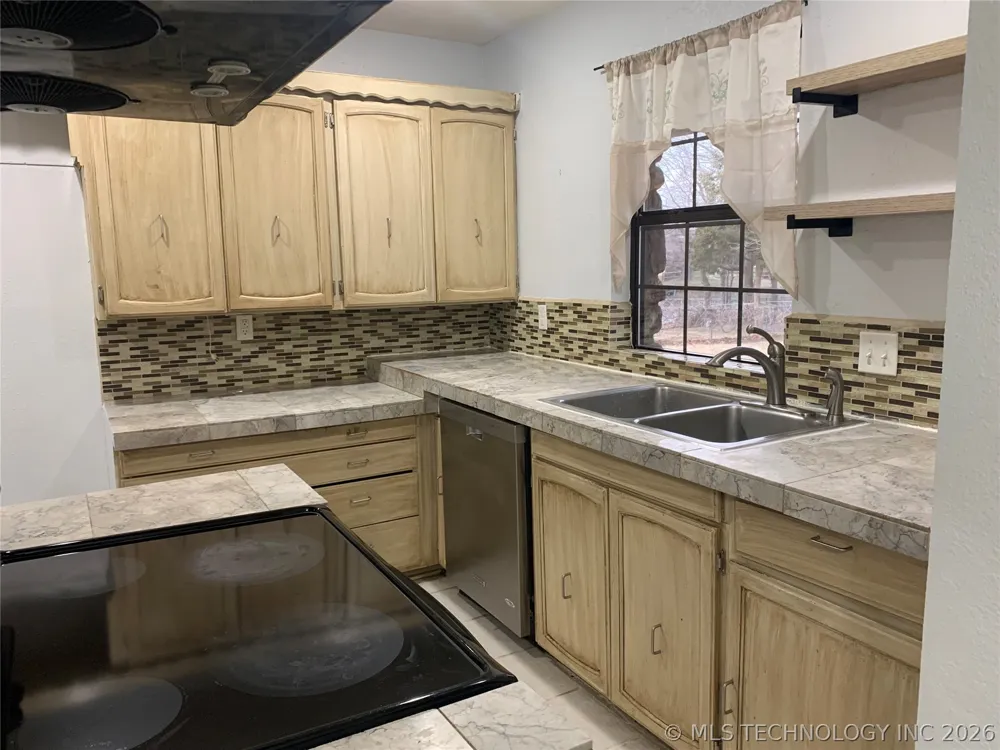 105 E 21st Street Owasso, OK 74055