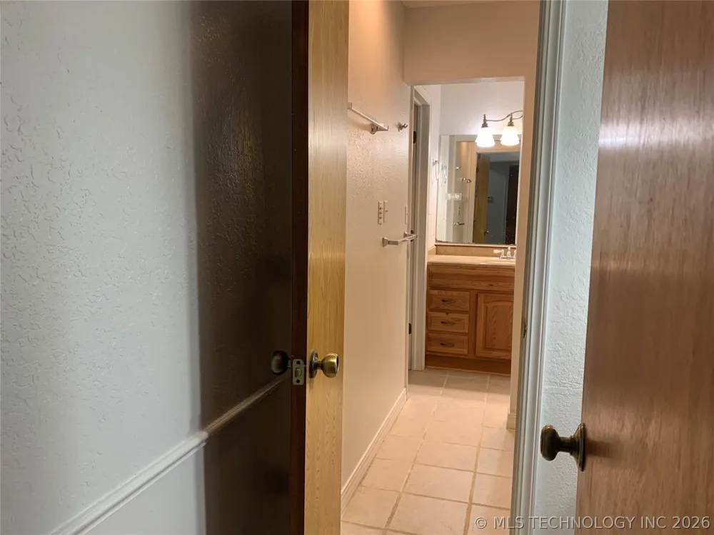 105 E 21st Street Owasso, OK 74055
