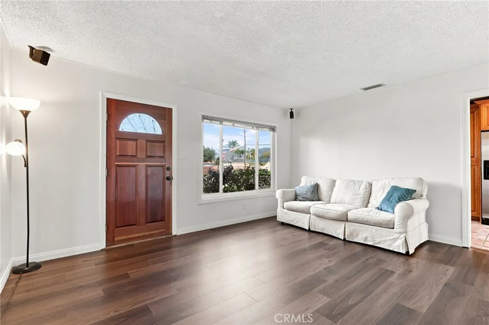 5354 Fairvalley Covina, CA 91722