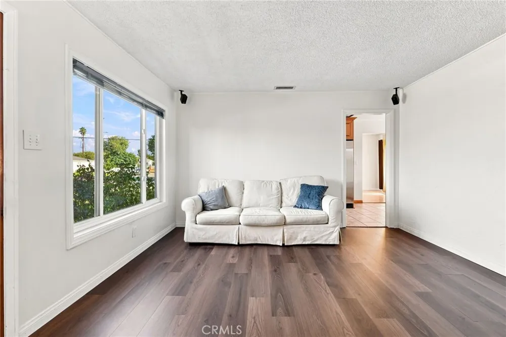 5354 Fairvalley Covina, CA 91722