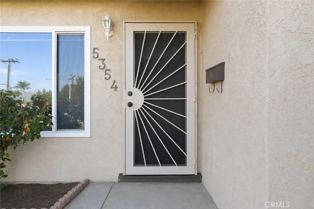 5354 Fairvalley Covina, CA 91722
