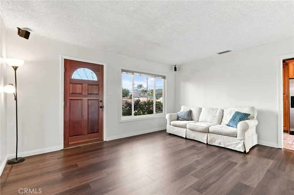 5354 Fairvalley Covina, CA 91722