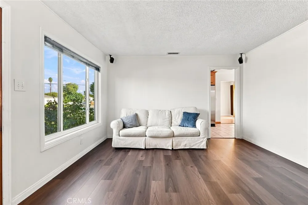 5354 Fairvalley Covina, CA 91722