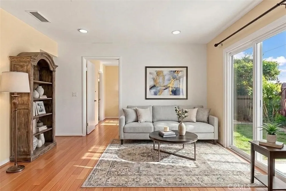 5354 Fairvalley Covina, CA 91722