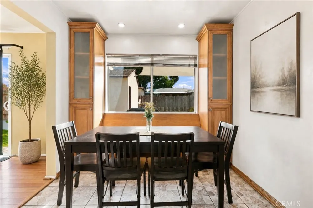 5354 Fairvalley Covina, CA 91722
