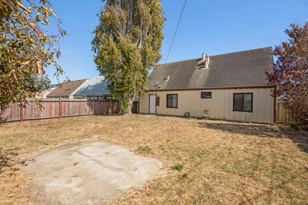 22 Sonora Avenue South San Francisco, CA 94080