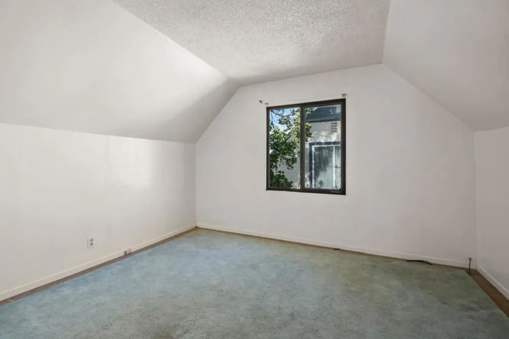 22 Sonora Avenue South San Francisco, CA 94080