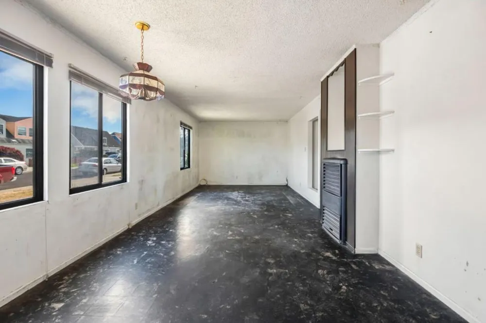 22 Sonora Avenue South San Francisco, CA 94080