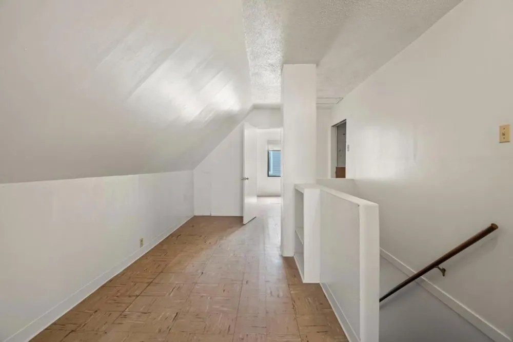 22 Sonora Avenue South San Francisco, CA 94080