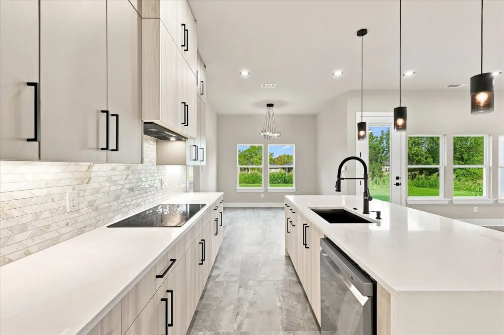 133 CR 4865 Azle, TX 76020