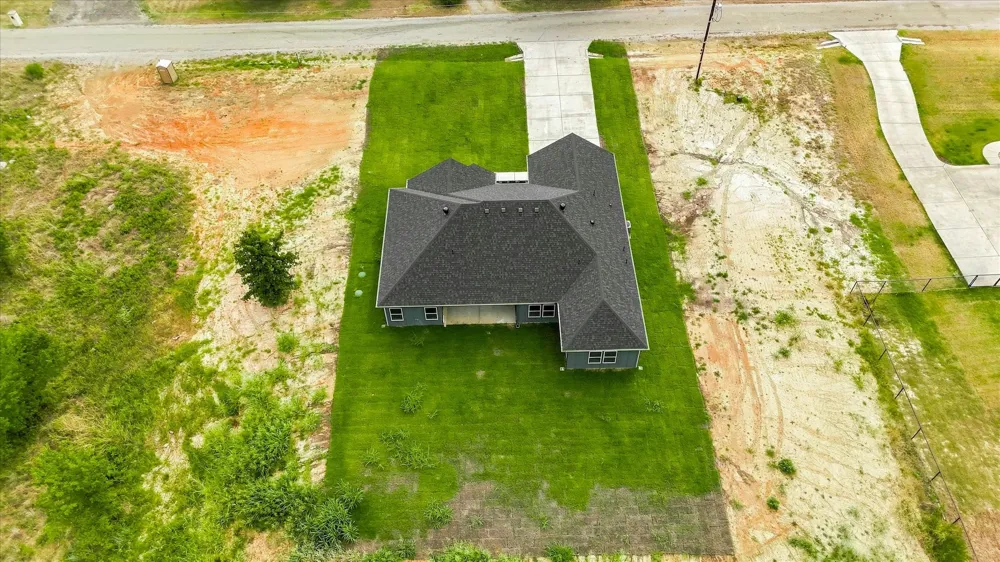 133 CR 4865 Azle, TX 76020
