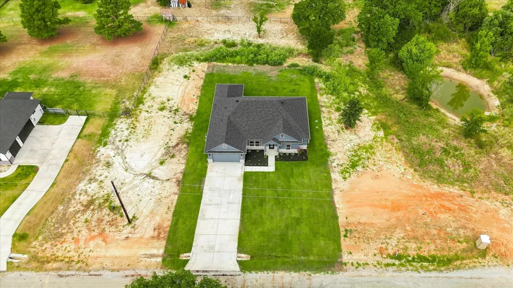 133 CR 4865 Azle, TX 76020