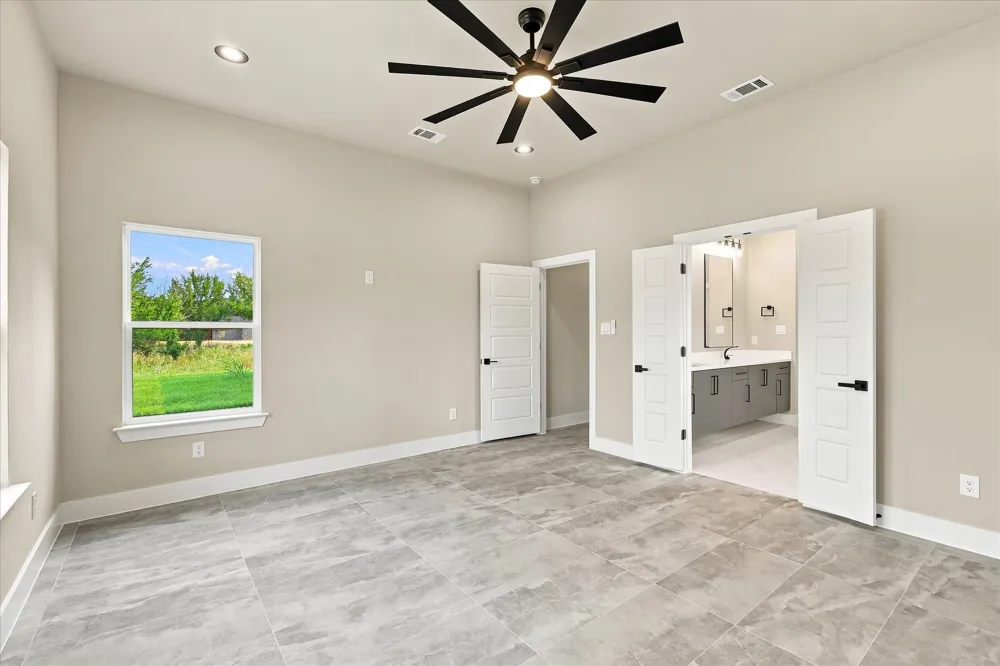 133 CR 4865 Azle, TX 76020
