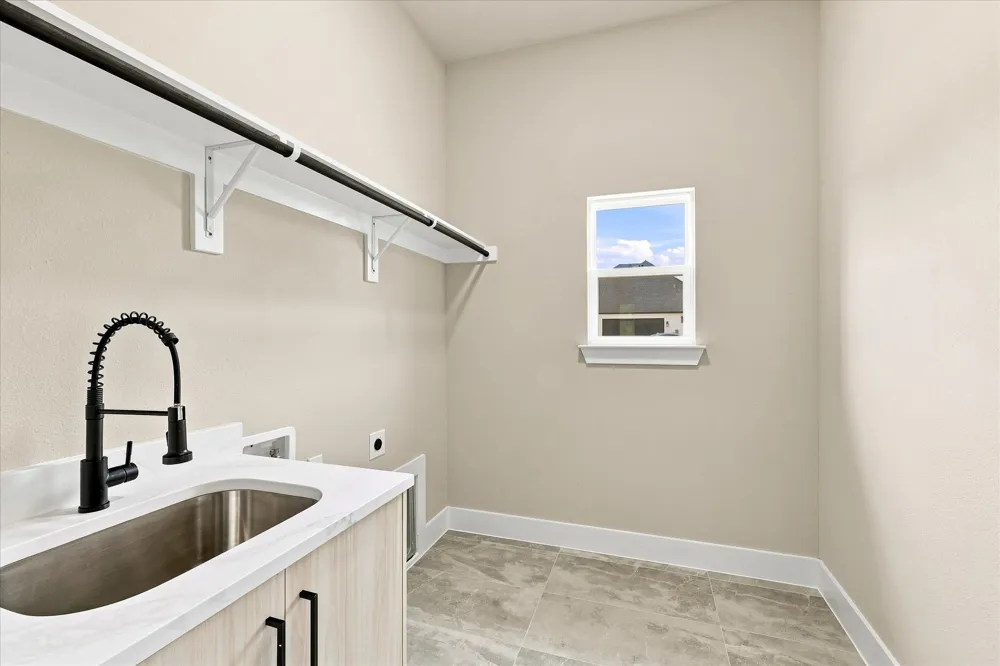 133 CR 4865 Azle, TX 76020