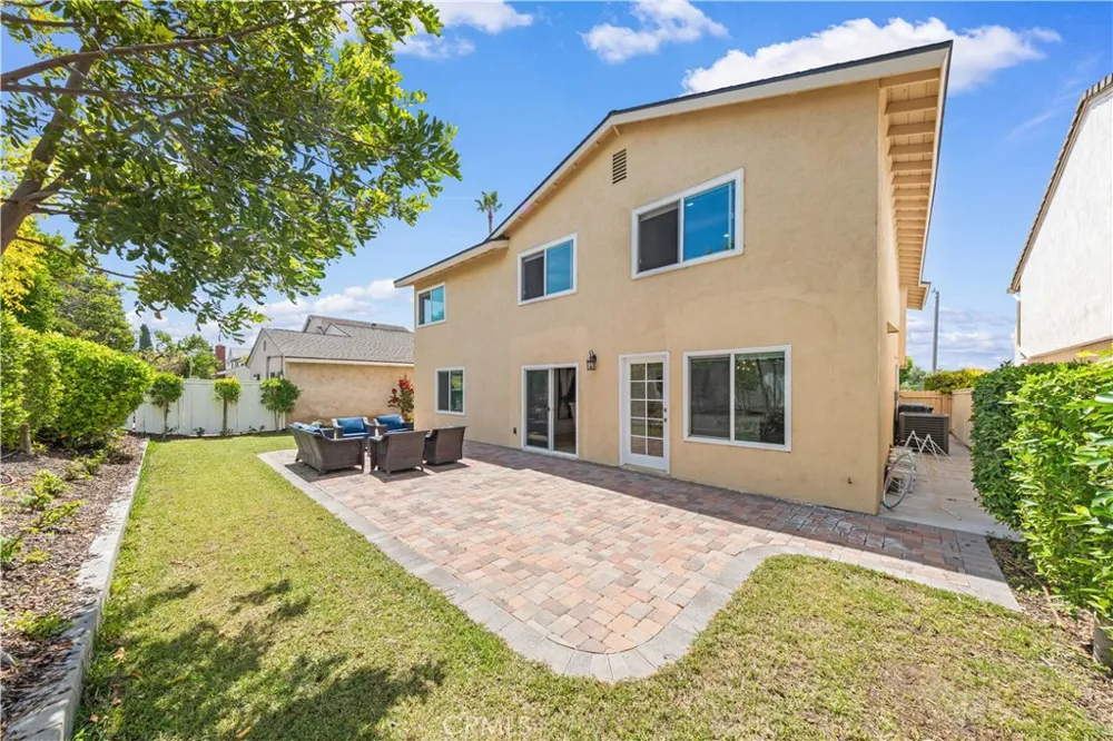 4311 Pioneer St Irvine, CA 92604