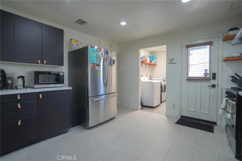 4134 W 107th Inglewood, CA 90304
