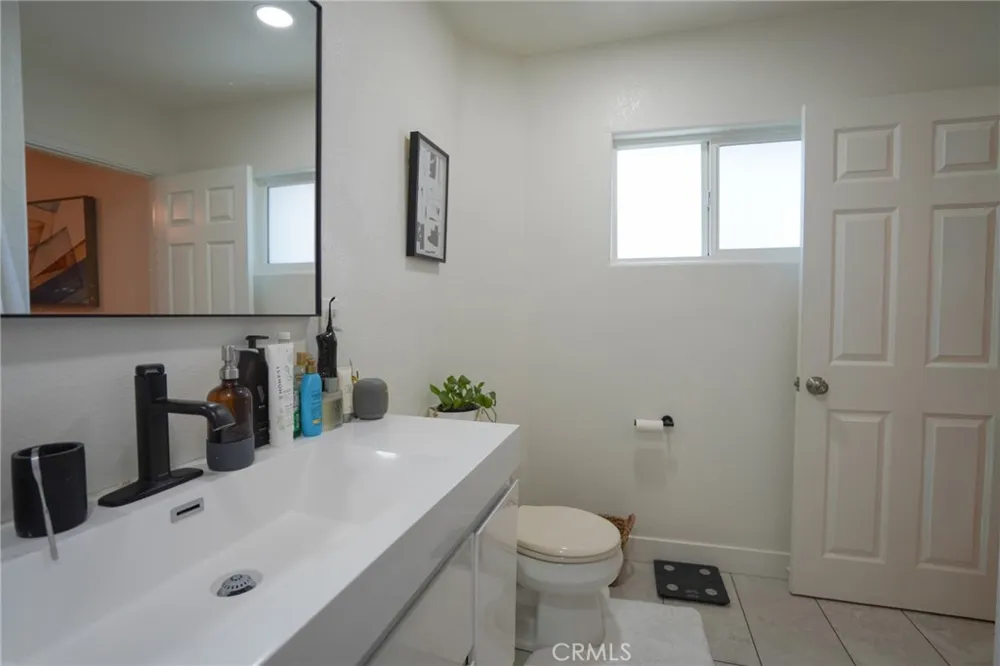 4134 W 107th Inglewood, CA 90304