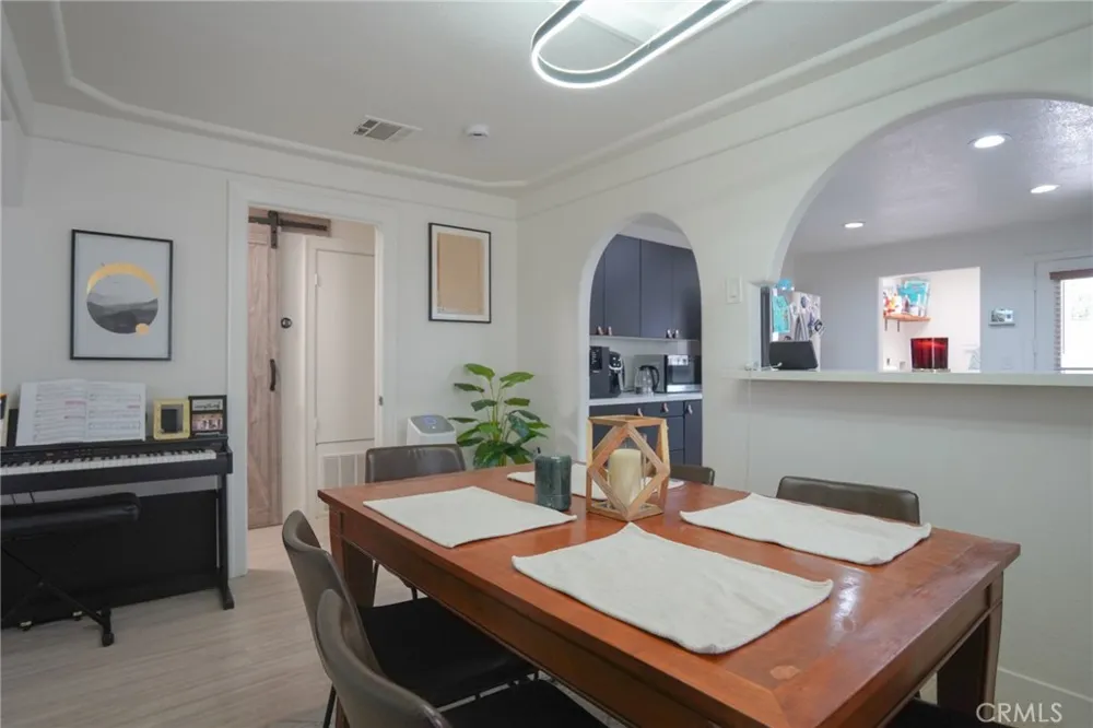 4134 W 107th Inglewood, CA 90304
