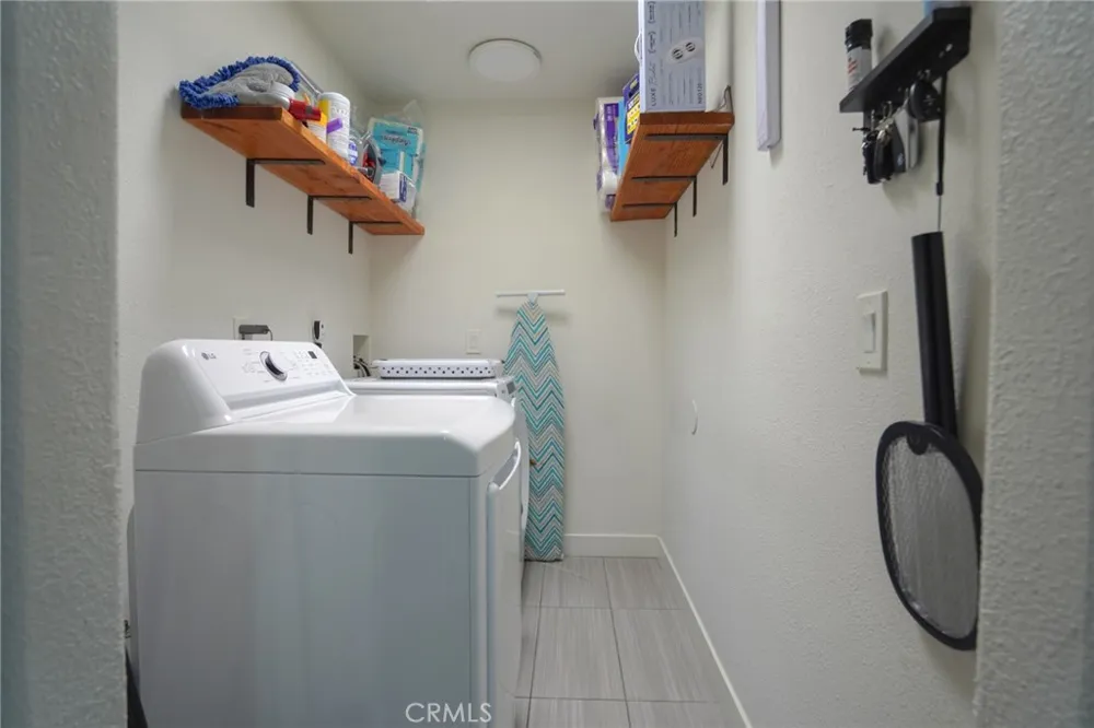 4134 W 107th Inglewood, CA 90304