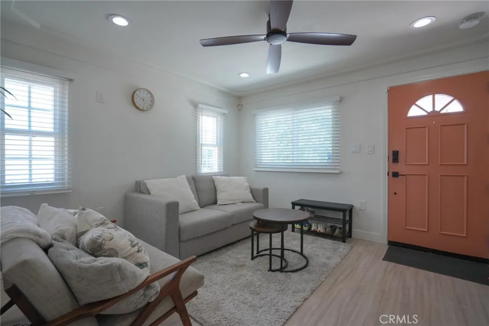 4134 W 107th Inglewood, CA 90304