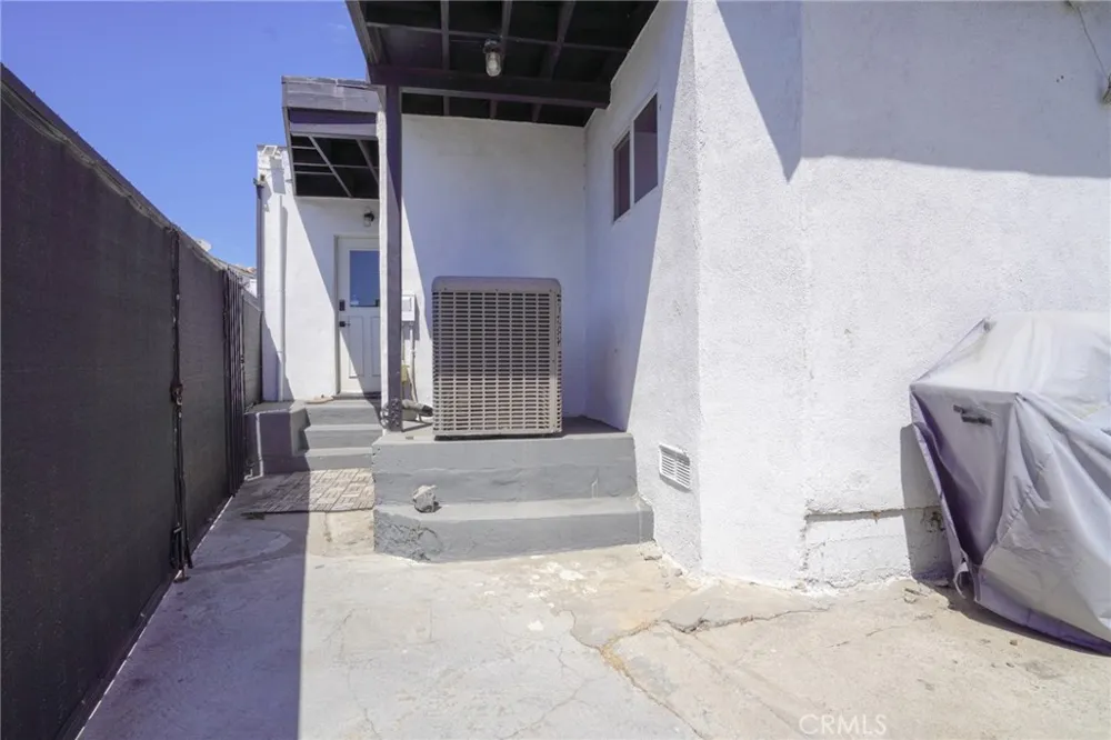 4134 W 107th Inglewood, CA 90304