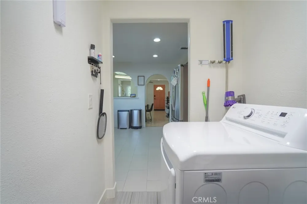 4134 W 107th Inglewood, CA 90304