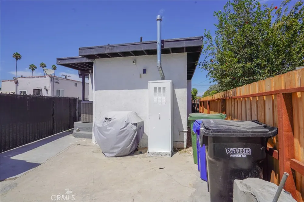 4134 W 107th Inglewood, CA 90304