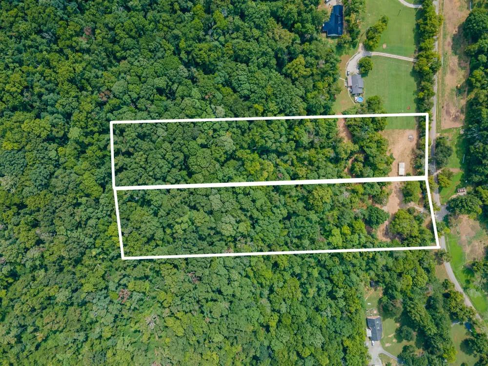 5049 Miller Lake Rd Culleoka, TN 38451
