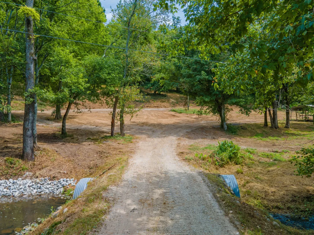 5049 Miller Lake Rd Culleoka, TN 38451