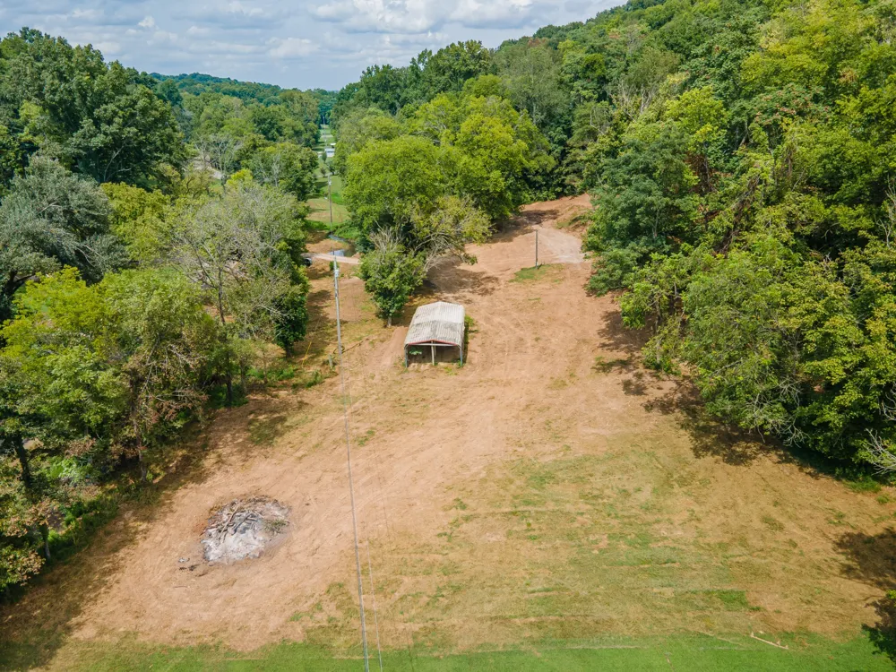 5049 Miller Lake Rd Culleoka, TN 38451