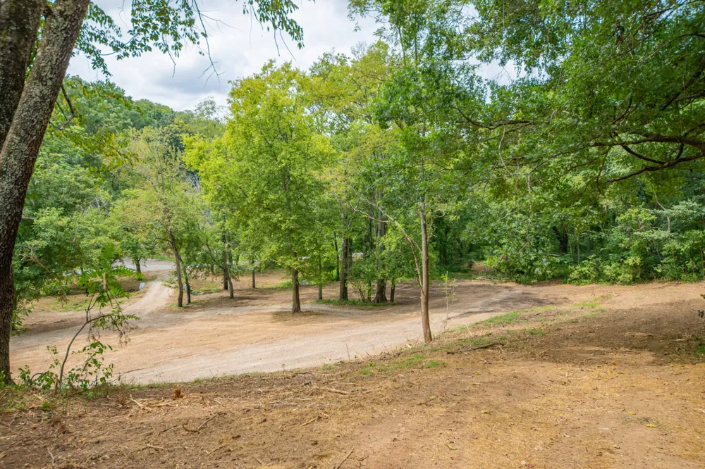 5049 Miller Lake Rd Culleoka, TN 38451