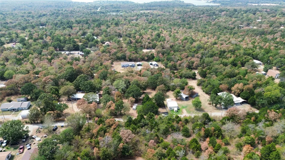 36 Betty Road Eufaula, OK 74432