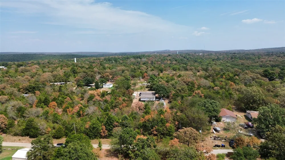 36 Betty Road Eufaula, OK 74432
