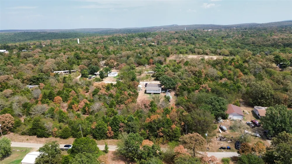36 Betty Road Eufaula, OK 74432