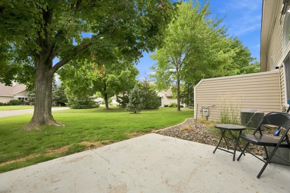 724 85th Lane NW Coon Rapids, MN 55433