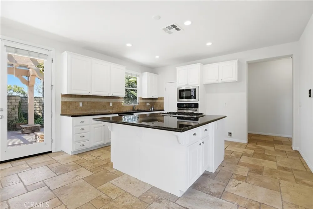 3420 Whitman Court Thousand Oaks, CA 91360