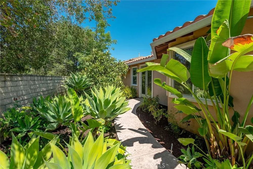 3420 Whitman Court Thousand Oaks, CA 91360