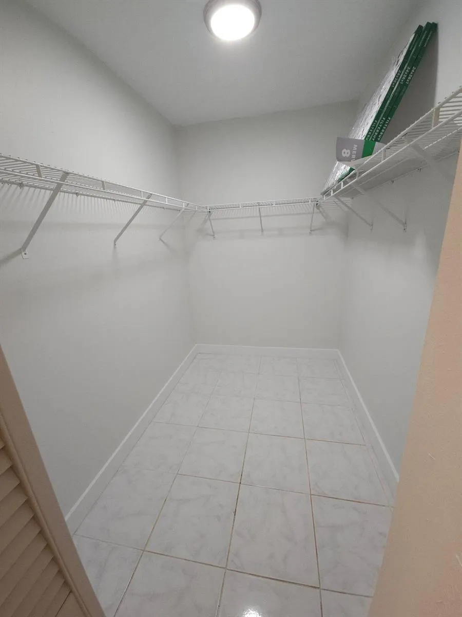 10035 WINDING LAKE ROAD #102 Sunrise, FL 33351