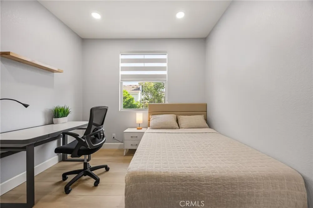 1906 Crescent Oak Irvine, CA 92618