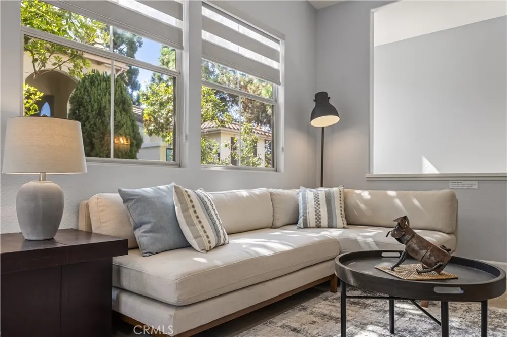 1906 Crescent Oak Irvine, CA 92618