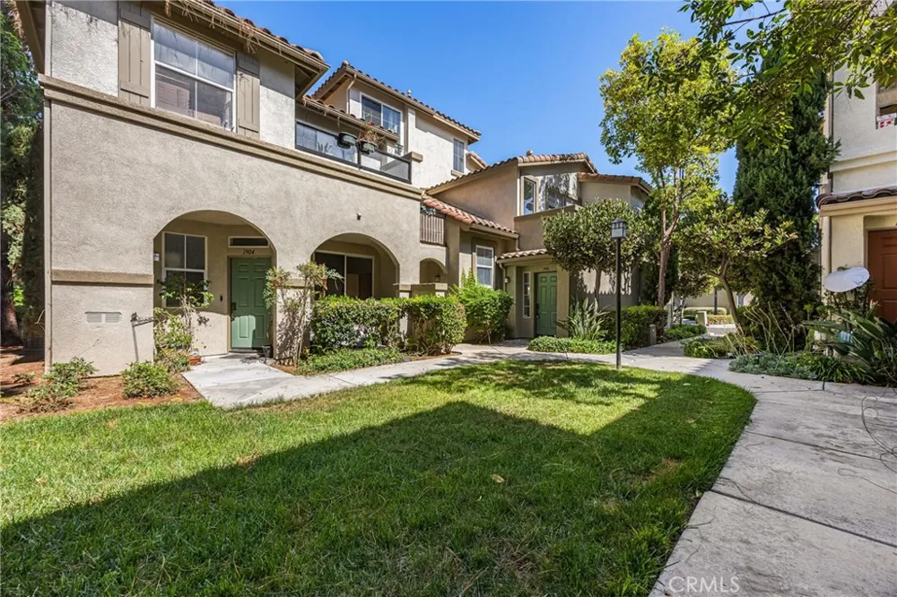1906 Crescent Oak Irvine, CA 92618